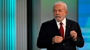 Lula gana las elecciones presidenciales de Brasil por estrecho margen