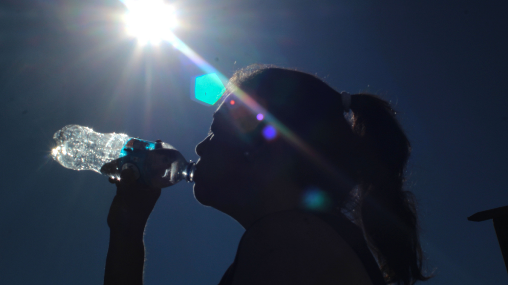 Hasta 36°C: Emiten alerta por altas temperaturas para siete regiones del país