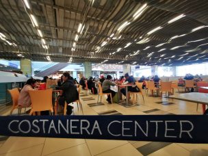 Mujer lesionada tras suicidio en Costanera Center 