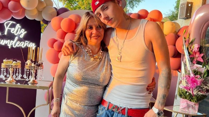 Pailita sorprendió a su madre con gran celebración de cumpleaños: “Te mereces lo mejor”