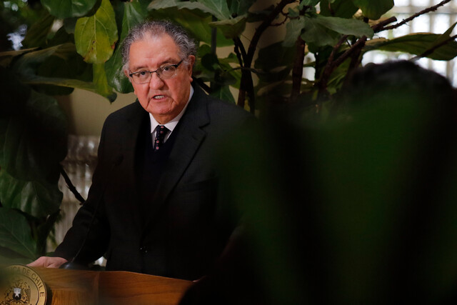Senador Huenchumilla tras renuncia de Rincón y Walker de la DC: “Los llamo a que tengan un poquito de humildad”