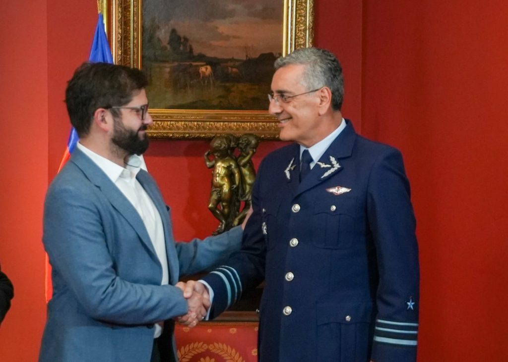 Presidente Boric designó a Hugo Rodríguez como nuevo comandante en jefe de la FACH