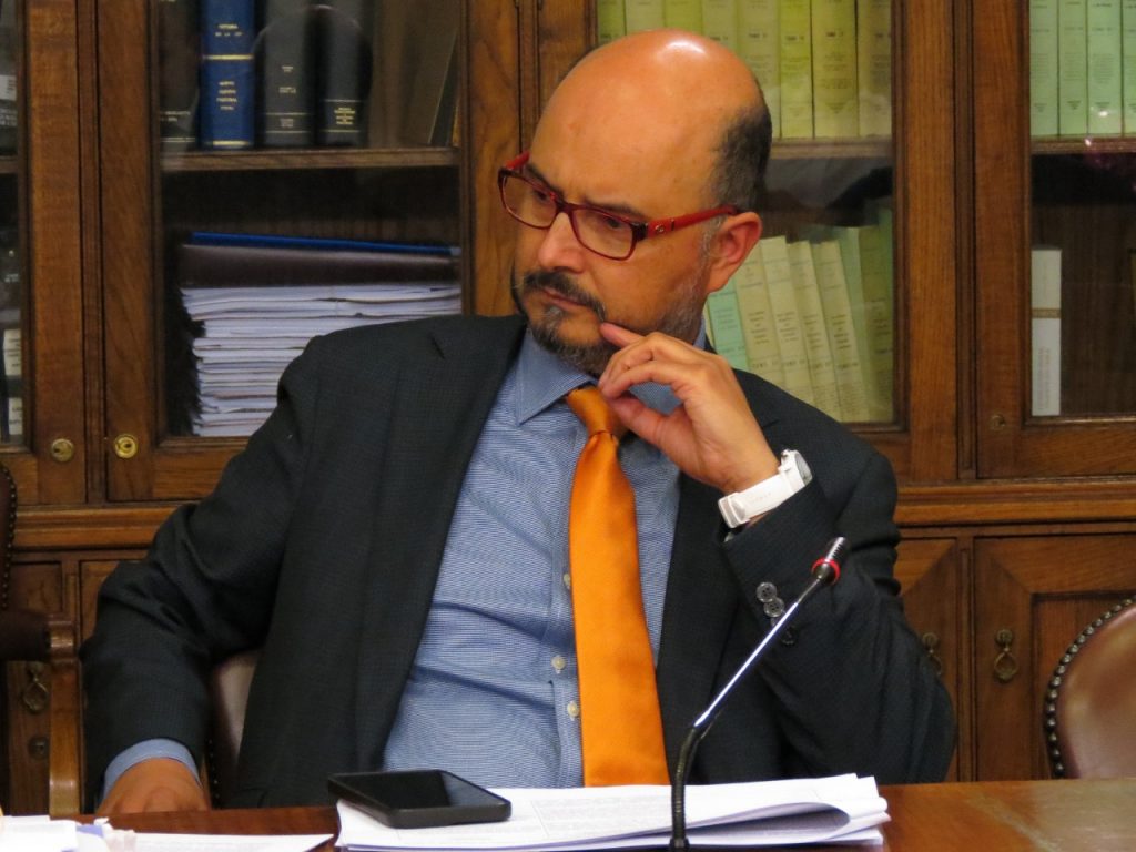 Diputado Ilabaca y renuncias de Rincón y Walker: “La fragmentación de los partidos en ningún caso es una buena noticia”