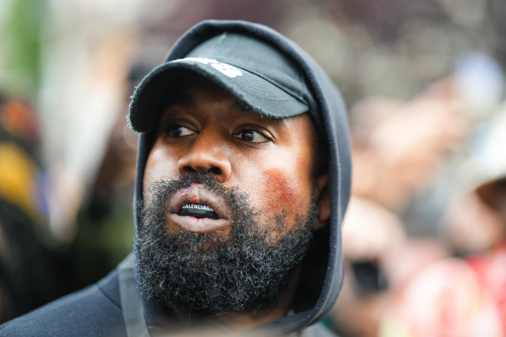 Adidas rompe con Kanye West tras dichos antisemitas y racistas: “Son inaceptables, odiosos y peligrosos”