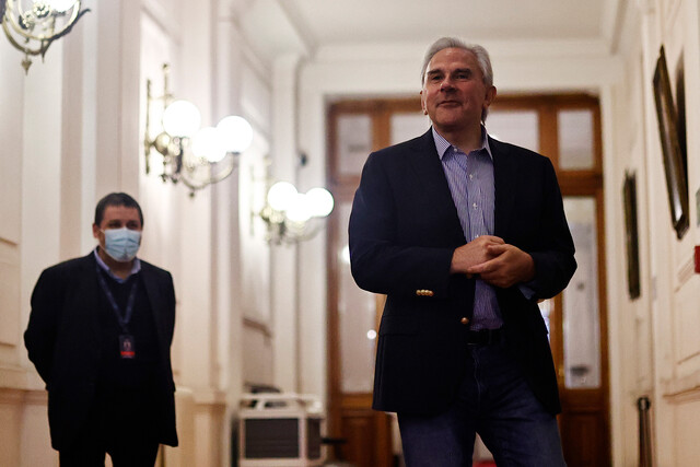 Iván Moreira por side letters del TPP11: “Lo único que hace el Gobierno es agitar las aguas”