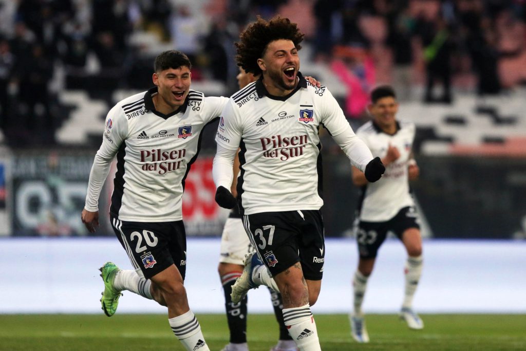 Maxi Falcón: “Soñé con un estadio gritando mi nombre y en Colo-Colo lo cumplí”