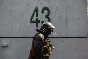 Tránsito suspendido en Santiago por manifestación frente al Liceo 1