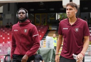 Problemas para Valencia: en Italia aseguran que el Salernitana busca la salida del chileno