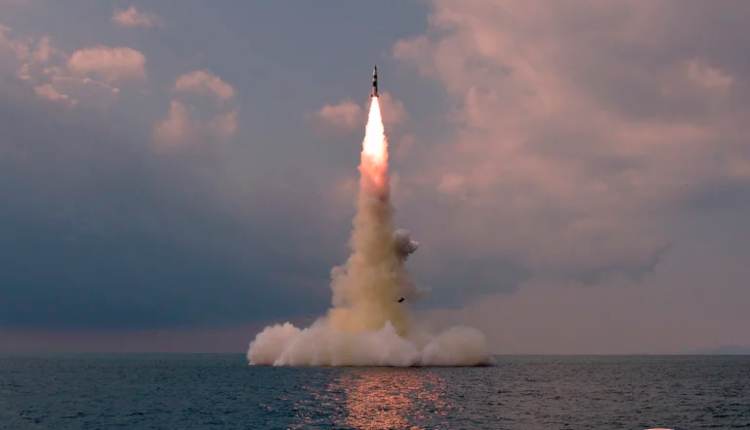 Corea del Norte lanza un misil balístico hacia el Mar del Este