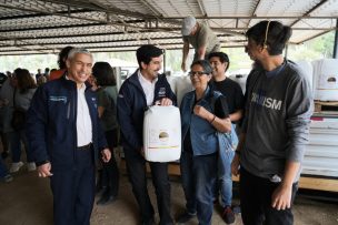 Entrega de biofertilizante a 100 productores en Melipilla potencia cultivos agroecológicos en el marco del Plan Siembra Por Chile