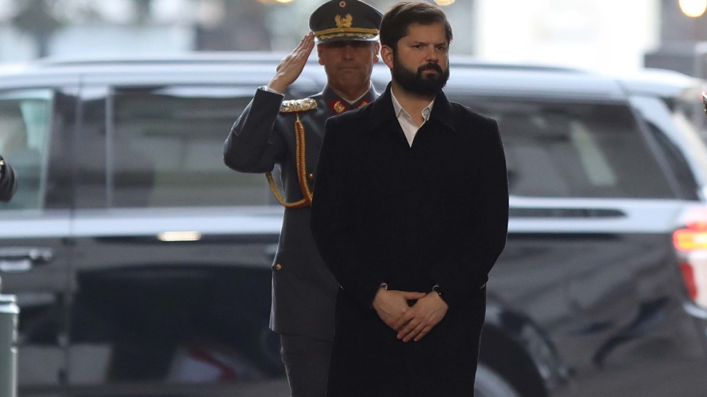 Presidente Boric a ocho meses de su llegada a La Moneda: “Nos dimos cuenta que otra cosa es con guitarra”
