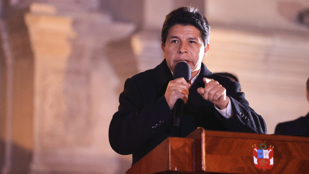 Tribunal Constitucional de Perú anula la denuncia por traición a la patria presentada contra Castillo