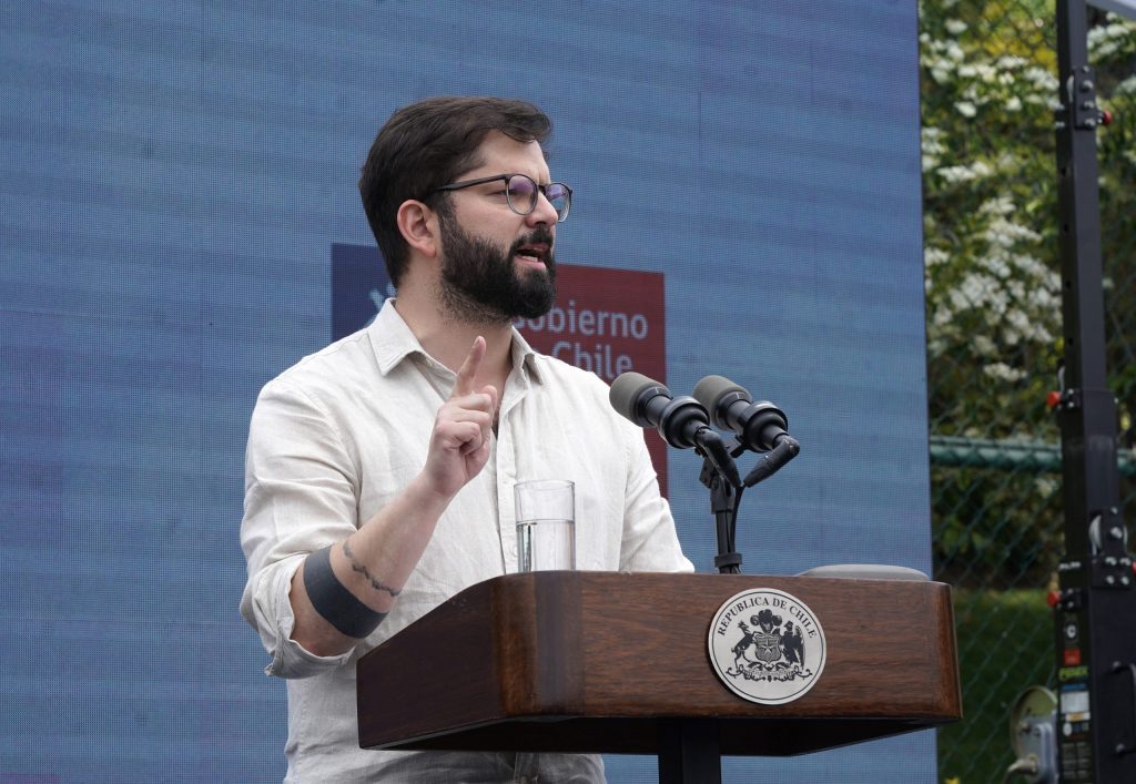 Presidente Boric en cónclave oficialista: “Tenemos que ser capaces de ser un Gobierno anclado en el presente”