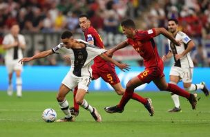 Alemania y España deleitan con su fútbol e igualan en un partidazo