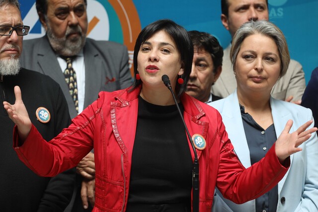 Cariola y posible sexto retiro: “No hemos abierto ni cerrado la puerta a la tramitación de ningún proyecto”