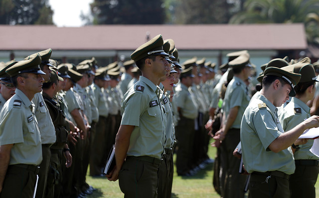 “Parecemos cualquier cosa…”: Filtran audio de General Yáñez describiendo los nuevos trajes de Carabineros
