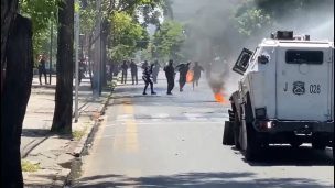 Intervención policial en Liceo Barrios Borgoño deja tres detenidos y un carabinero lesionado