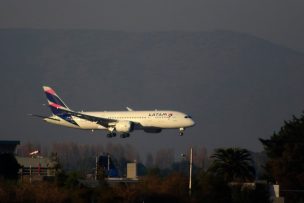 Venezuela suspende operaciones aéreas comerciales con Chile por tiempo indefinido