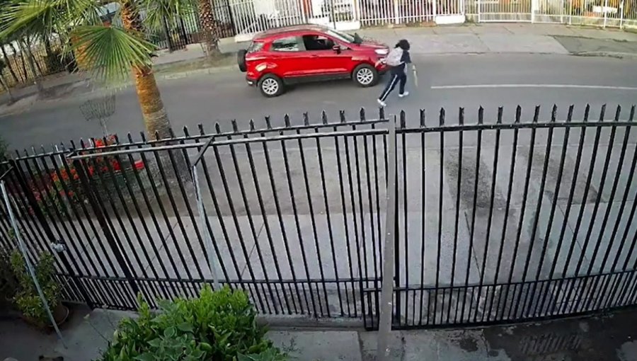 Violento portonazo en La Granja: Madre e hijo fueron intimidados con armas