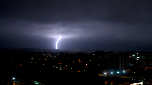 Aviso por probables tormentas eléctricas en tres regiones del país, incluida la RM: ¿Qué hacer ante el evento?