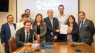 Alcalde de Maipú y grupo transversal de diputados ingresan propuesta para que Presupuesto 2023 incluya vías de financiamiento para la recuperación de la sanitaria SMAPA