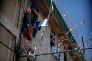 Presos le cortan el dedo a otro interno y lo graban en cárcel Colina 2