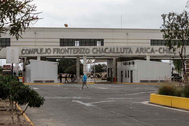 Alcalde de Arica e intento de ingreso masivo por Chacalluta: “Creo que fue para poder distraer lo que está pasando en el resto de la frontera”
