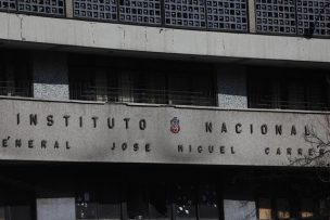 Instituto Nacional: Alcaldesa Irací Hassler anuncia que cursos pasarán a tener 30 alumnos por sala