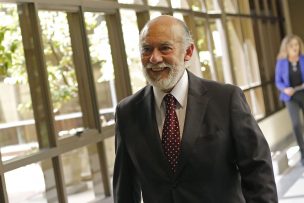 Senador Iván Flores (DC) criticó alza de peajes: