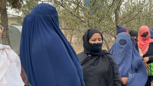 Misión de la ONU pide a los talibanes retirar la prohibición a que las mujeres trabajen en ONG