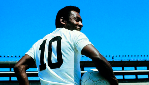 Santos estudia retirar la camiseta 10 en honor a Pelé