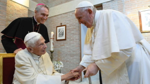 Papa Francisco pide una 