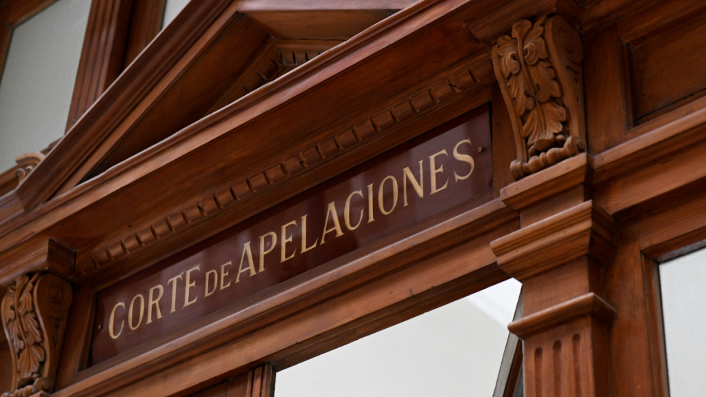 Caso Sierra Bella: Corte de Santiago dicta sobreseimiento definitivo a LarrainVial y sus ejecutivos