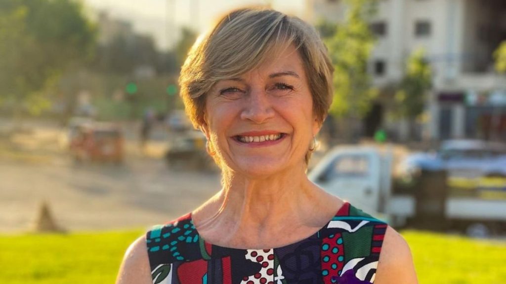 Evelyn Matthei se sumó a las bromas por el Día de los Inocentes con particular intervención: “Conmigo para toda la vida”
