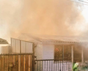 Incendio en una casa de San Antonio deja a una mujer fallecida y una niña lesionada