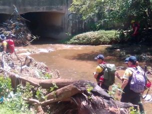 Nueve personas ahogadas y ocho desaparecidos deja ceremonia bautismal en río en Sudáfrica