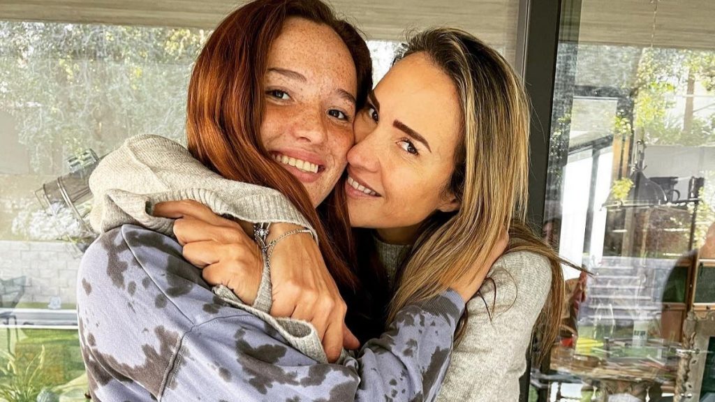 Así fue la especial navidad “con sentido” de Angélica Castro y Laura de la Fuente