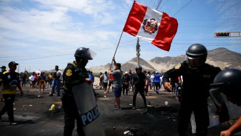 Crisis en Perú: Aumentan a 20 los fallecidos por las protestas tras destitución de Pedro Castillo