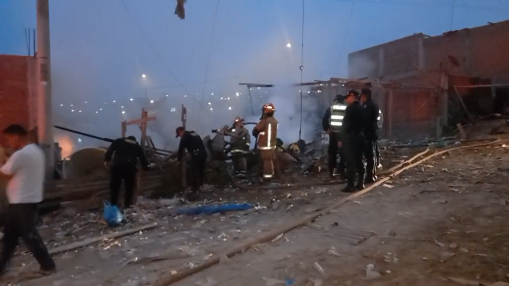 Perú: Explosión en almacén pirotécnico clandestino deja al menos un muerto y más de 40 heridos