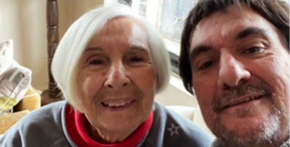 “Día triste y negro”: Álvaro Henríquez comunicó que su madre ha fallecido