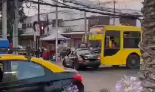 VIDEO | Graban a Transantiago arrastrando a colectivo por varios metros en Puente Alto