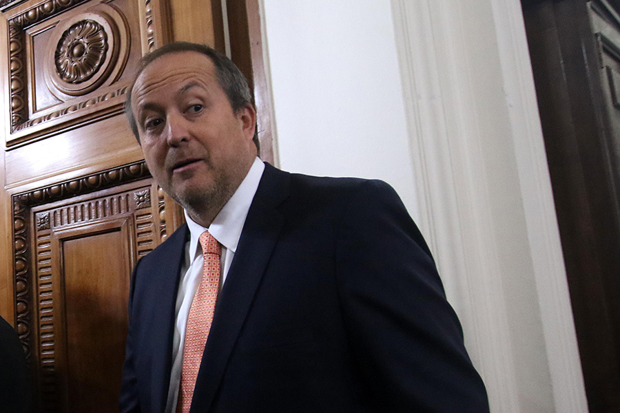 Ángel Valencia responde a Herrera tras acusarlo de tener “una comida con gente de al UDI”: “No estuvo ningún senador”