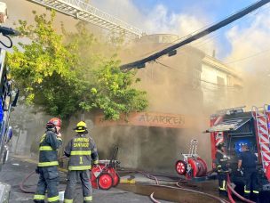 Incendio afectó a locales comerciales en Patronato