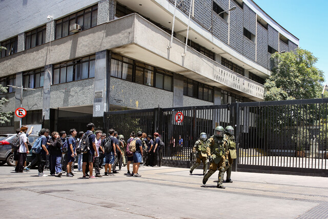 “Está muy quebrado y las relaciones muy dañadas”: Exalcalde Alessandri propone cerrar el Instituto Nacional