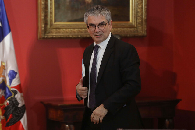 Ministro Marcel indicó que proceso constituyente “terminará a inicios de 2024”