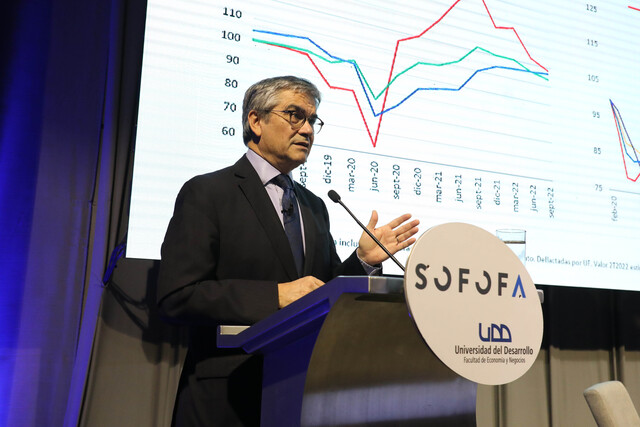 Ministro Marcel adelantó que los combustibles “seguirán bajando hasta febrero”