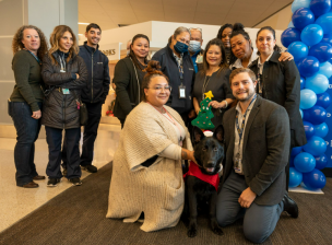 Piloto adoptó a perro que fue abandonado en aeropuerto: 