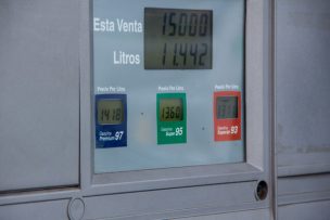 Precio de los combustibles bajarán cerca de 8 pesos por litro