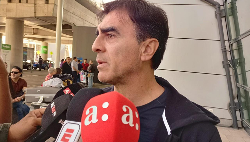 Gustavo Quinteros: “Siempre trato de buscar lo mejor, pero el club tiene un presupuesto y una política en fichajes”