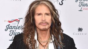 Steven Tyler fue demandado por agresión sexual a menor de edad ocurrida en 1973